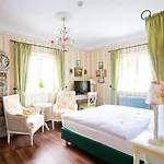 Gastwirtschaft & Hallescher Anger Ξενοδοχείο Νάουμπουργκ