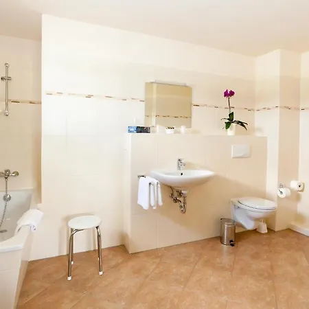 Hotel Gastwirtschaft & Hallescher Anger