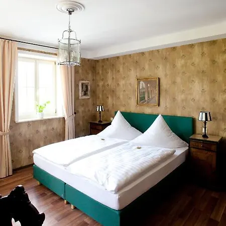 Gastwirtschaft & Hallescher Anger فندق