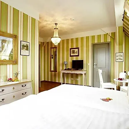 Gastwirtschaft & Hallescher Anger 3* Naumburg (Saale)