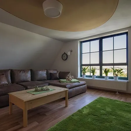 Gastwirtschaft & Hallescher Anger فندق ناومبورغ