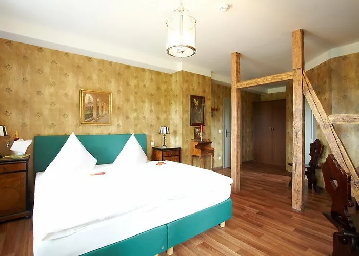 Hotel Gastwirtschaft & Hallescher Anger 3*